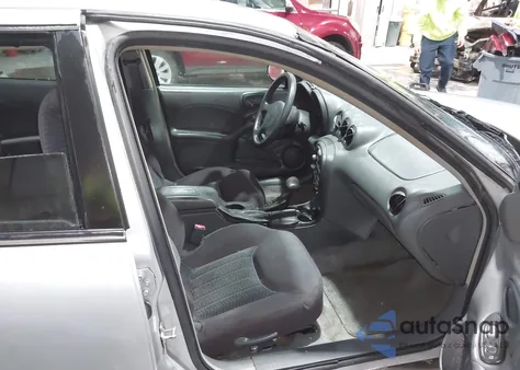 2004 Pontiac Grand Am Se z USA, uszkodzony, nr VIN 1G2NE52F24M623810